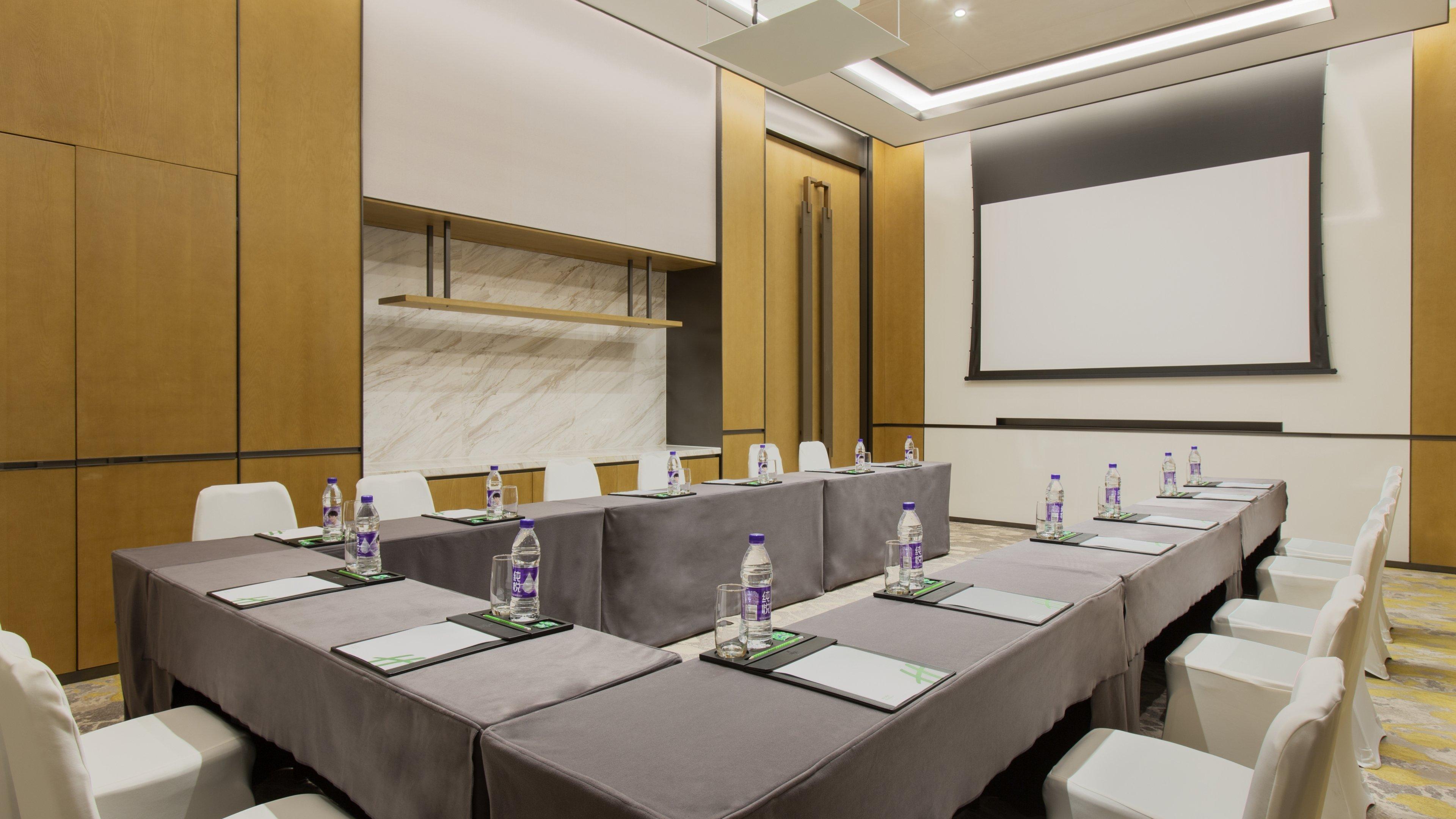 Holiday Inn & Suites Tianjin Downtown By Ihg,Tianjin Drum Tower,Joycity Shopping Mall,Tianjin Ancient Cultural Street,Haihe River,The Porcelain House,Convenient Access To Tianjin Binhai International Airport Exterior photo