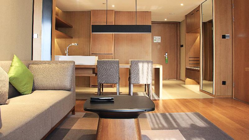 Holiday Inn & Suites Tianjin Downtown By Ihg,Tianjin Drum Tower,Joycity Shopping Mall,Tianjin Ancient Cultural Street,Haihe River,The Porcelain House,Convenient Access To Tianjin Binhai International Airport Exterior photo